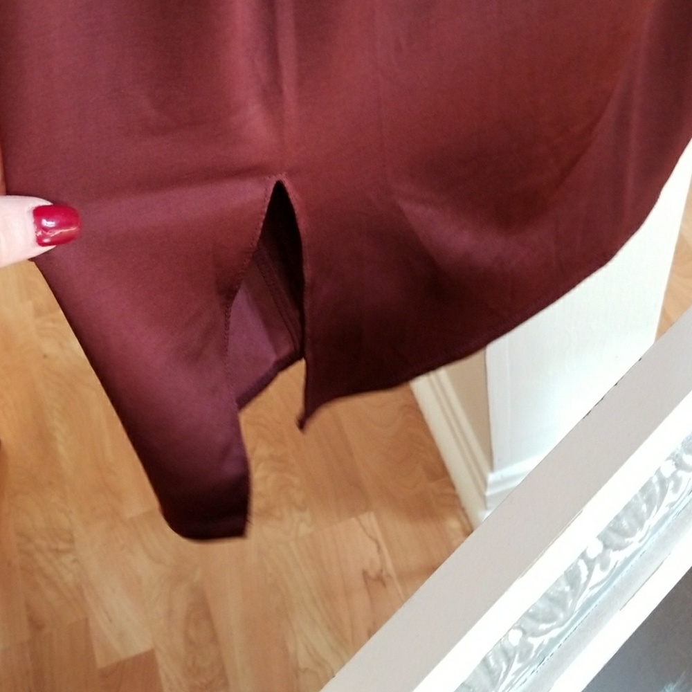 Burgundy dress - Picture 4 of 7